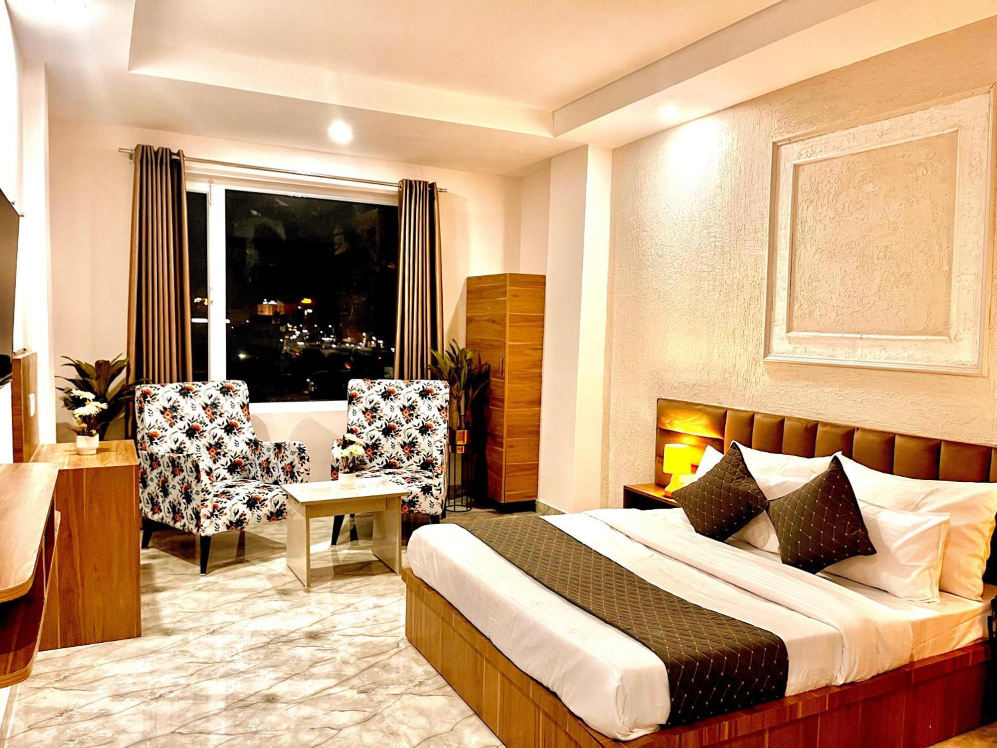 Hotel Laa Meridian - Heart Of Haridwar Haridwār Exterior foto